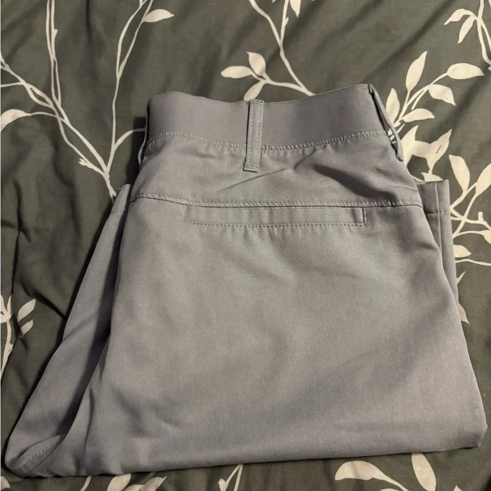 Lee classic gray